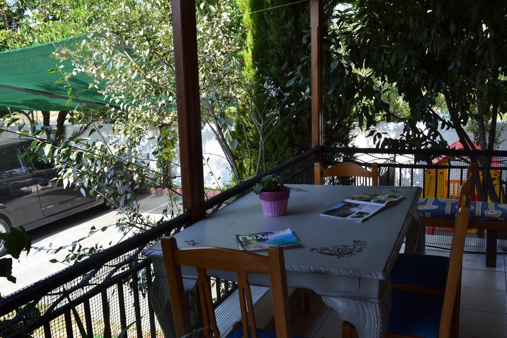 Ferienwohnung Iliachtides Kala Nera Exterior foto