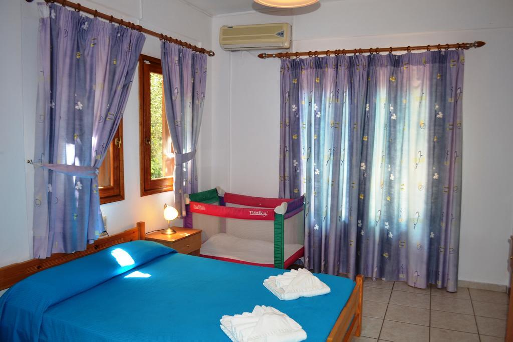 Ferienwohnung Iliachtides Kala Nera Exterior foto